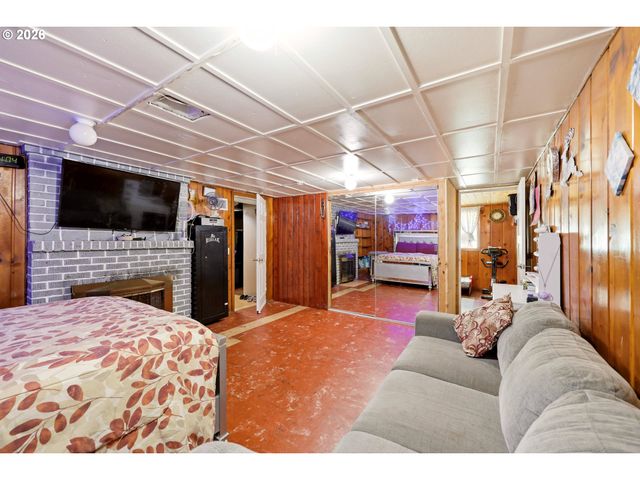 14144 Se POWELL Blvd, Portland, OR 97236