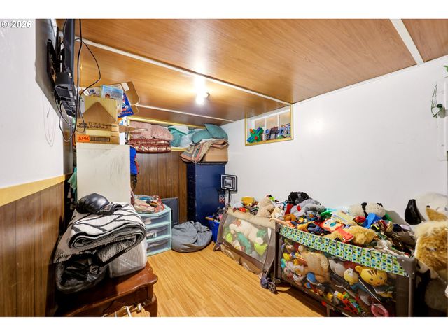 14144 Se POWELL Blvd, Portland, OR 97236