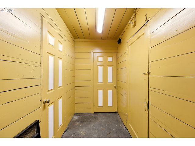 14144 Se POWELL Blvd, Portland, OR 97236