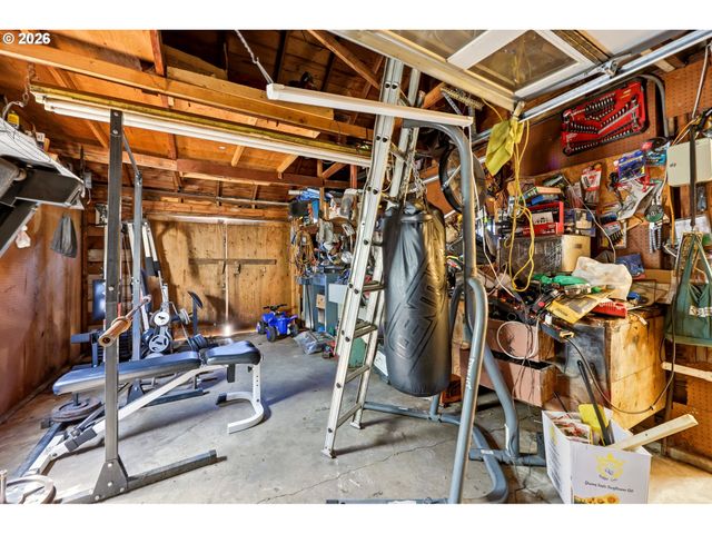 14144 Se POWELL Blvd, Portland, OR 97236