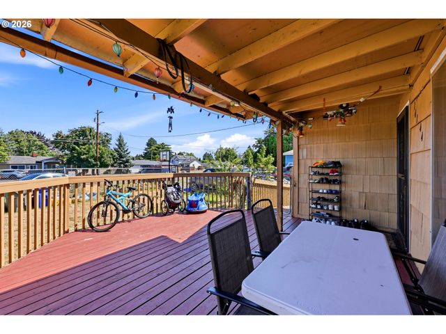 14144 Se POWELL Blvd, Portland, OR 97236