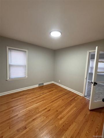 6532 Jonathon Street, Dearborn, MI 48126