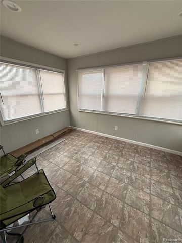 6532 Jonathon Street, Dearborn, MI 48126