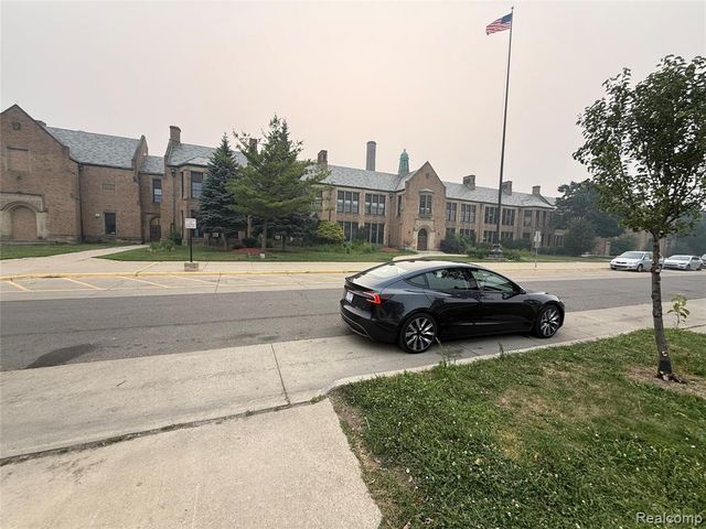6532 Jonathon Street, Dearborn, MI 48126