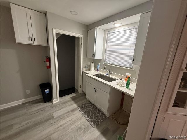6532 Jonathon Street, Dearborn, MI 48126