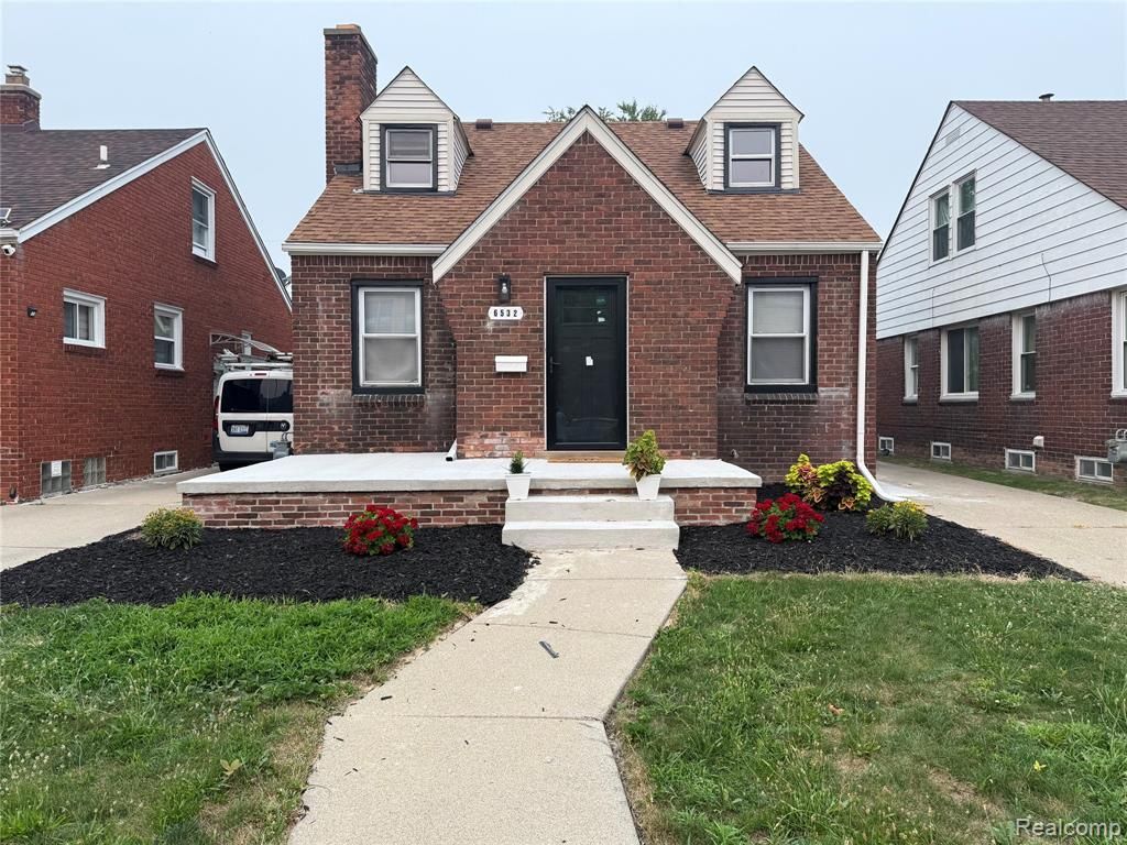 6532 Jonathon Street, Dearborn, MI 48126