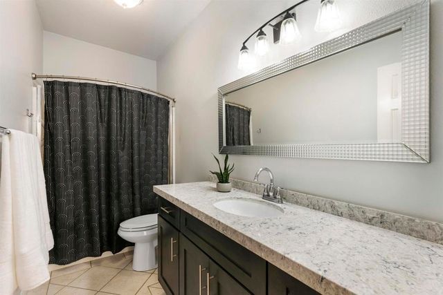 868 Panella, Oceanside, CA 92057