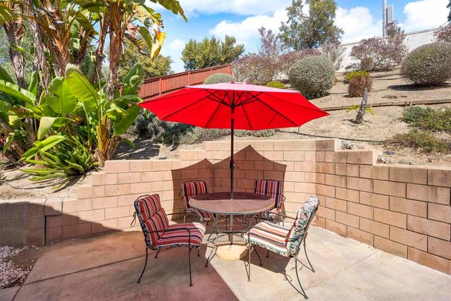 868 Panella, Oceanside, CA 92057