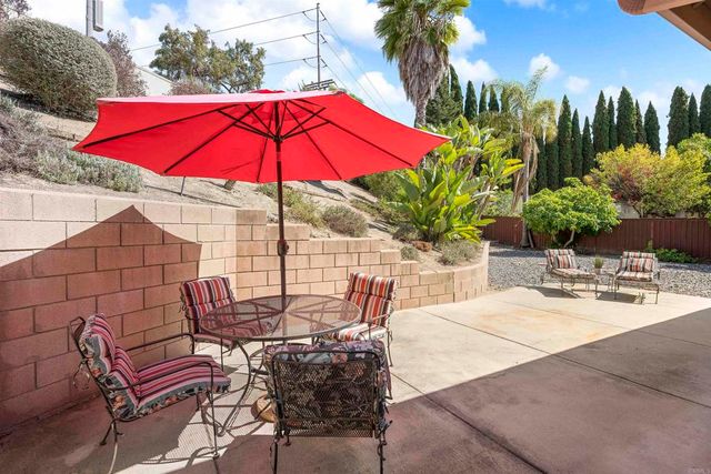 868 Panella, Oceanside, CA 92057