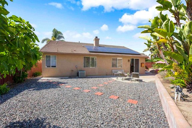 868 Panella, Oceanside, CA 92057
