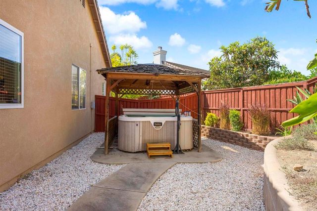 868 Panella, Oceanside, CA 92057