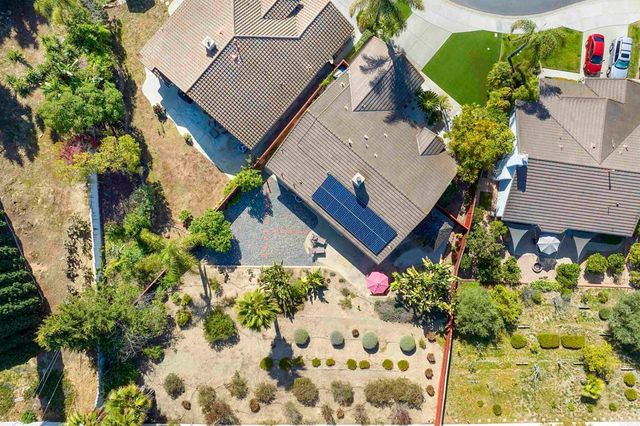 868 Panella, Oceanside, CA 92057