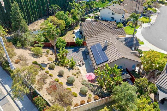 868 Panella, Oceanside, CA 92057