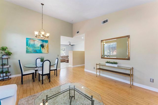 868 Panella, Oceanside, CA 92057