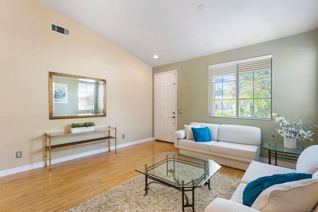 868 Panella, Oceanside, CA 92057