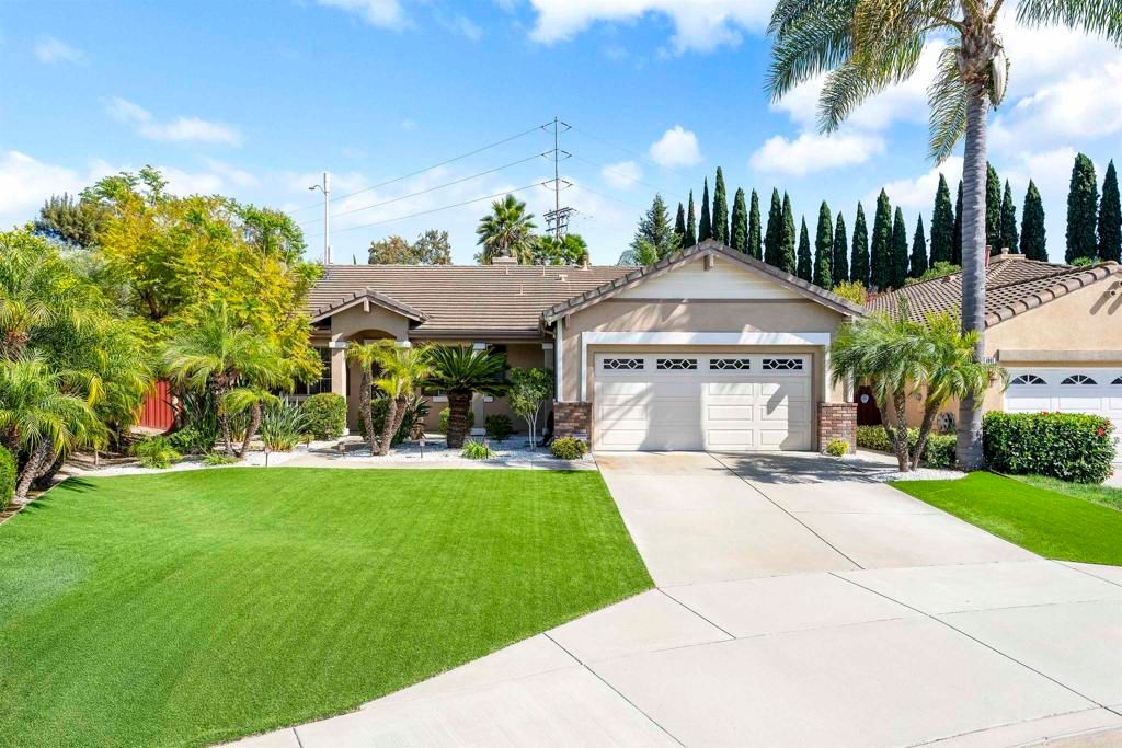 868 Panella, Oceanside, CA 92057