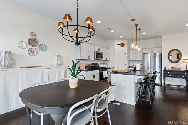 229 Hedgefield Drive, Prattville, AL 36066