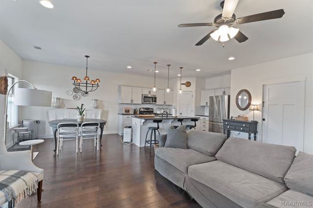 229 Hedgefield Drive, Prattville, AL 36066