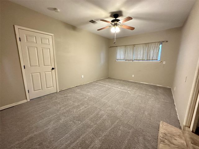 1926 Laurelwood Drive, Denton, TX 76209