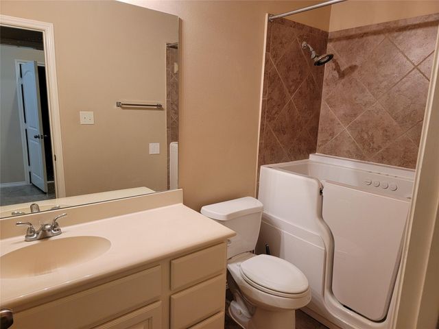 5534 Stoneridge Court, Rosenberg, TX 77471