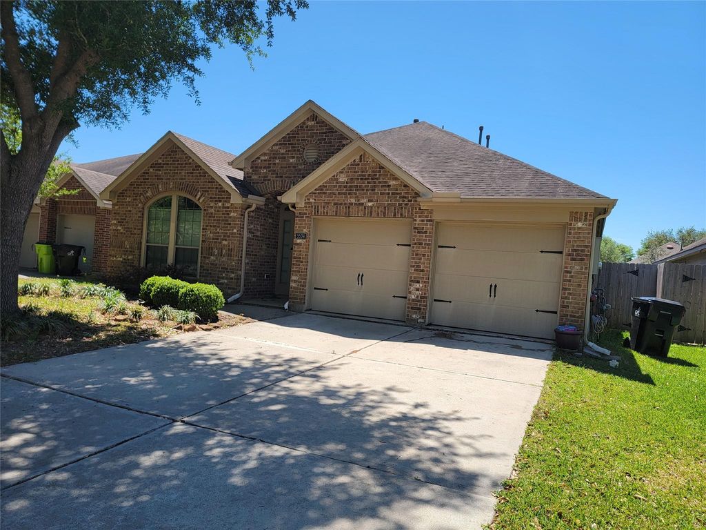 5534 Stoneridge Court, Rosenberg, TX 77471