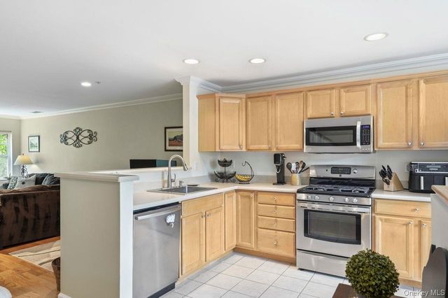 324 Viewpoint Terrace, Peekskill, NY 10566