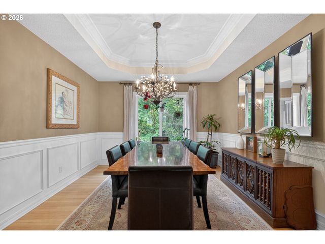1925 Nw NORFOLK Ct, Portland, OR 97229