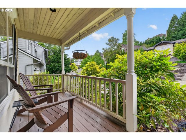 1925 Nw NORFOLK Ct, Portland, OR 97229