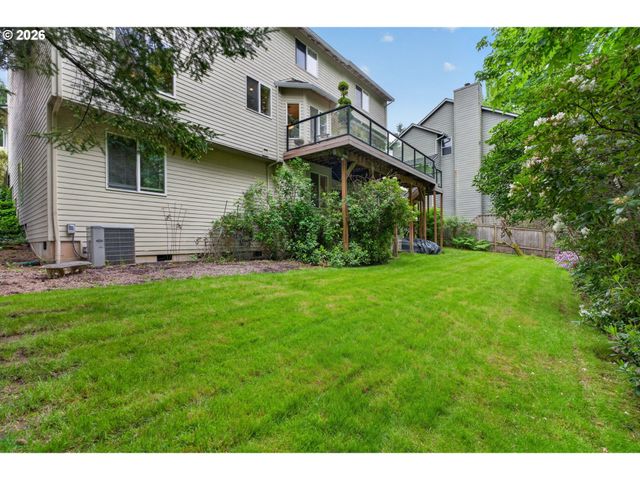 1925 Nw NORFOLK Ct, Portland, OR 97229