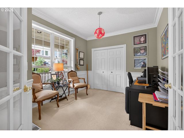 1925 Nw NORFOLK Ct, Portland, OR 97229