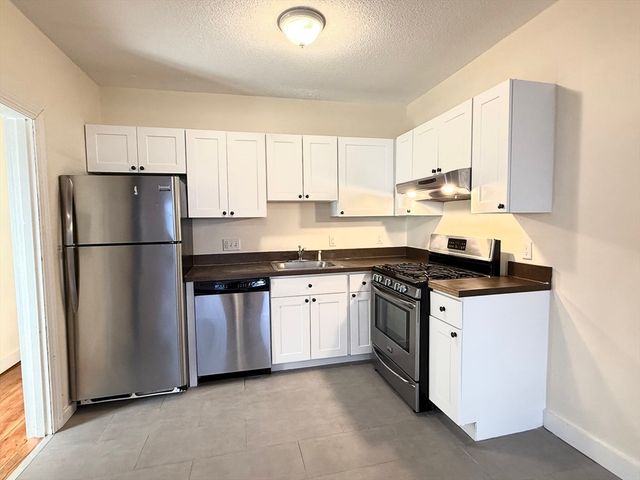 18 Roberts Street 1, Brookline, MA 02445