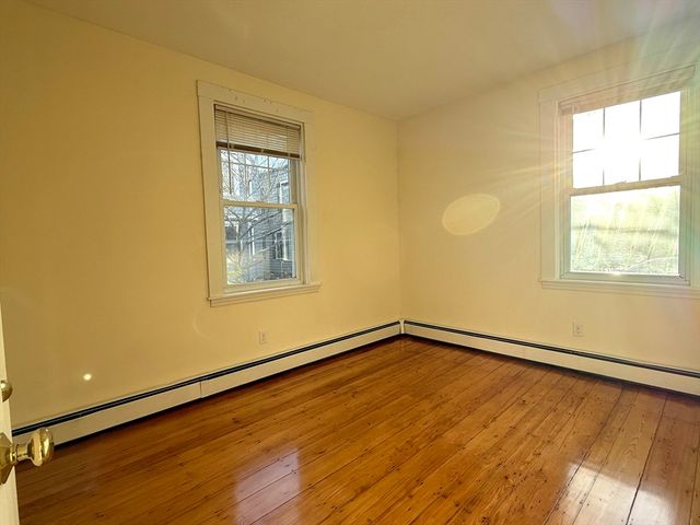 18 Roberts Street 1, Brookline, MA 02445