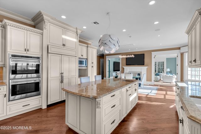 934 Navesink River Road, Rumson, NJ 07760