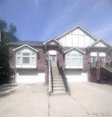 11 Cabanne Townhome Drive, St Louis, MO 63112