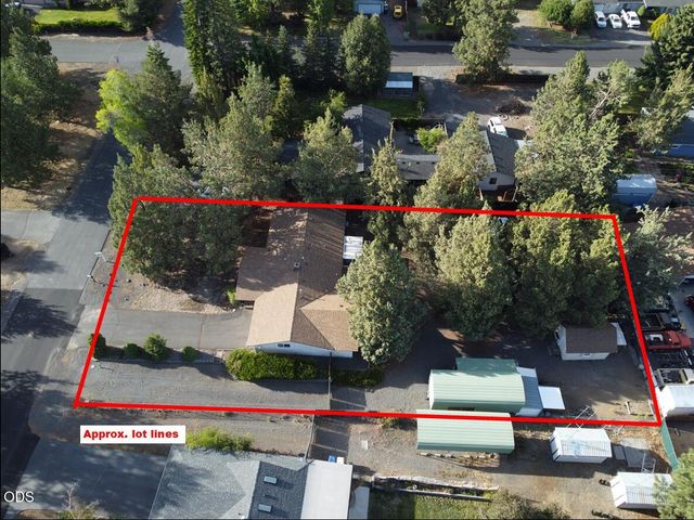 61568 Newberry Drive, Bend, OR 97702