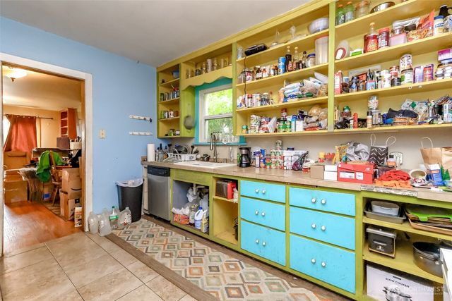 3571 E F Street, Tacoma, WA 98404