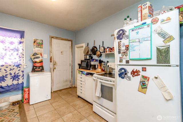 3571 E F Street, Tacoma, WA 98404