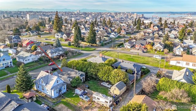 3571 E F Street, Tacoma, WA 98404