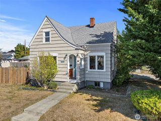 6329 S J Street, Tacoma, WA 98408
