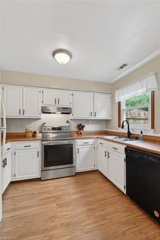 2510 Meadows LNDG, Chesapeake, VA 23321