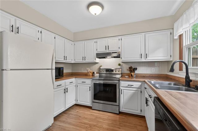 2510 Meadows LNDG, Chesapeake, VA 23321