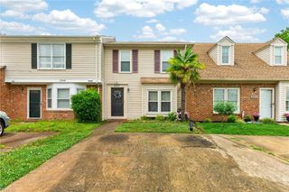 2510 Meadows LNDG, Chesapeake, VA 23321