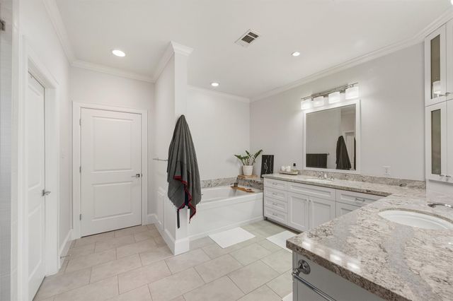 1118 Anderson Street, Bellaire, TX 77401