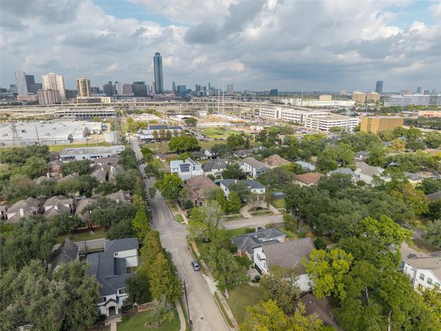 1118 Anderson Street, Bellaire, TX 77401