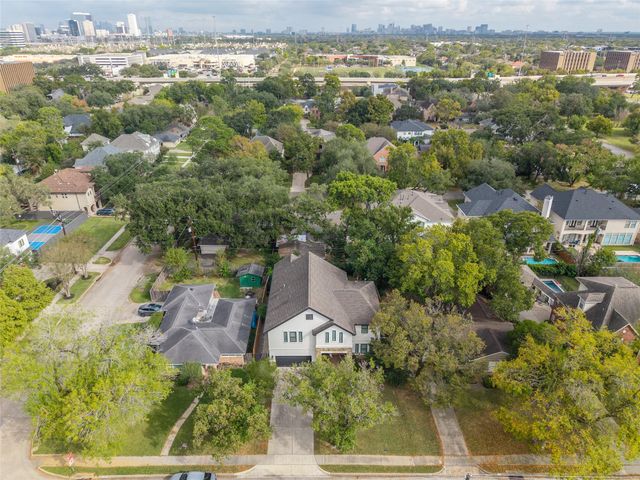 1118 Anderson Street, Bellaire, TX 77401