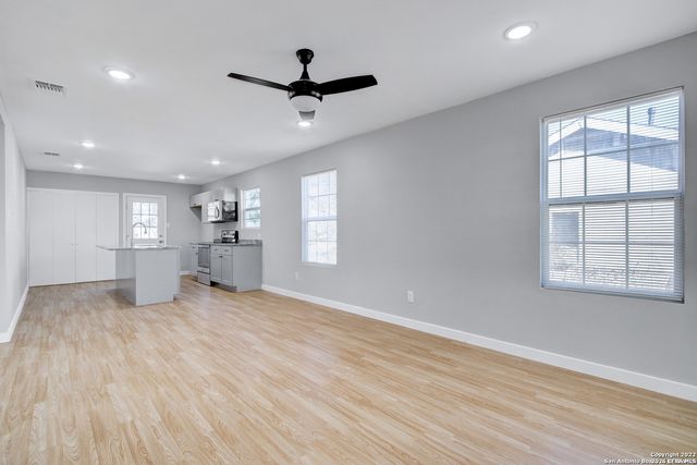 1531 W French, San Antonio, TX 78201