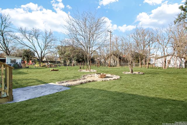 1531 W French, San Antonio, TX 78201