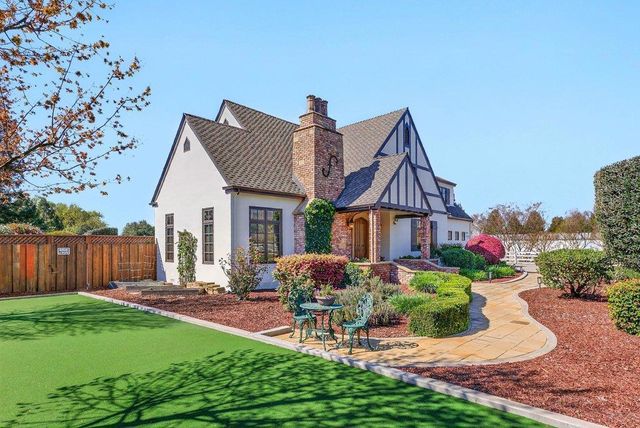 12575 Foothill Avenue, San Martin, CA 95046