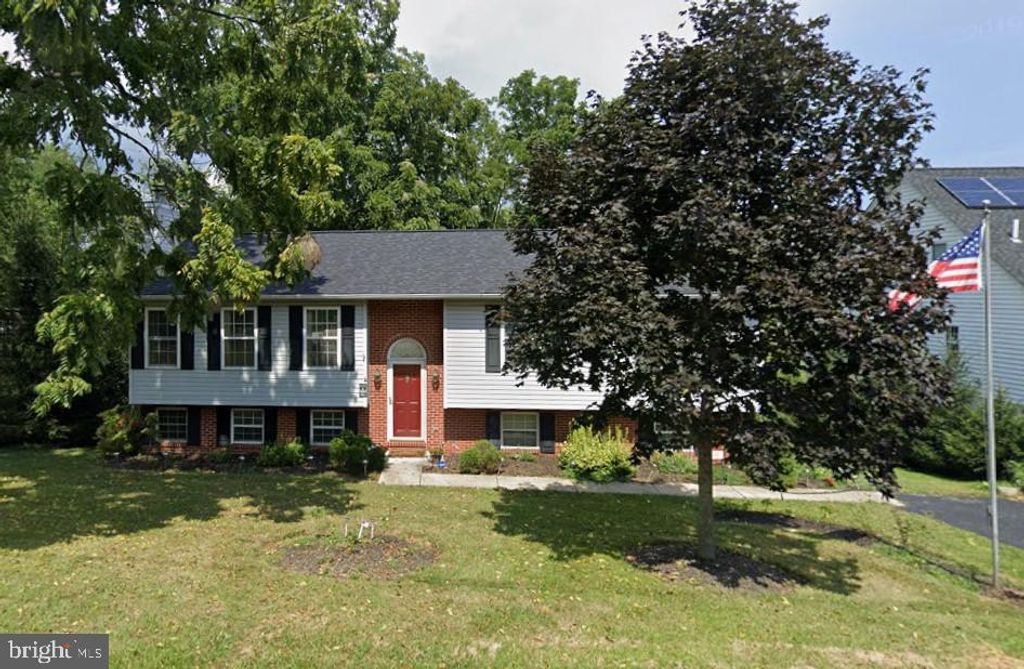 Image 1 of property listing at 8813 ORCHARD RD, Pikesville, MD 21208