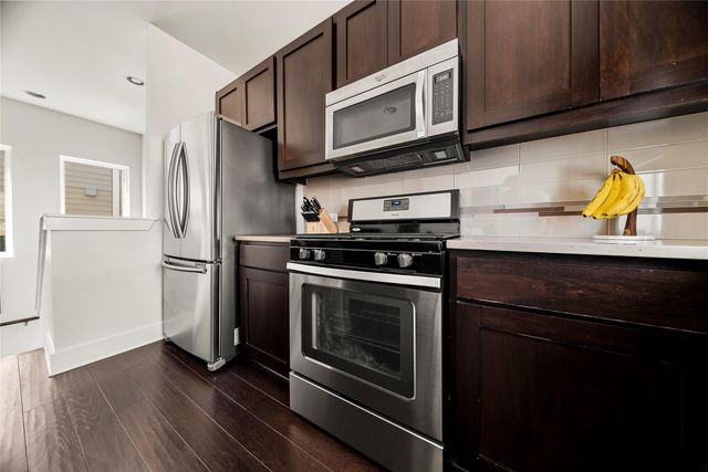 1901 Warely LN 292C, Austin, TX 78741